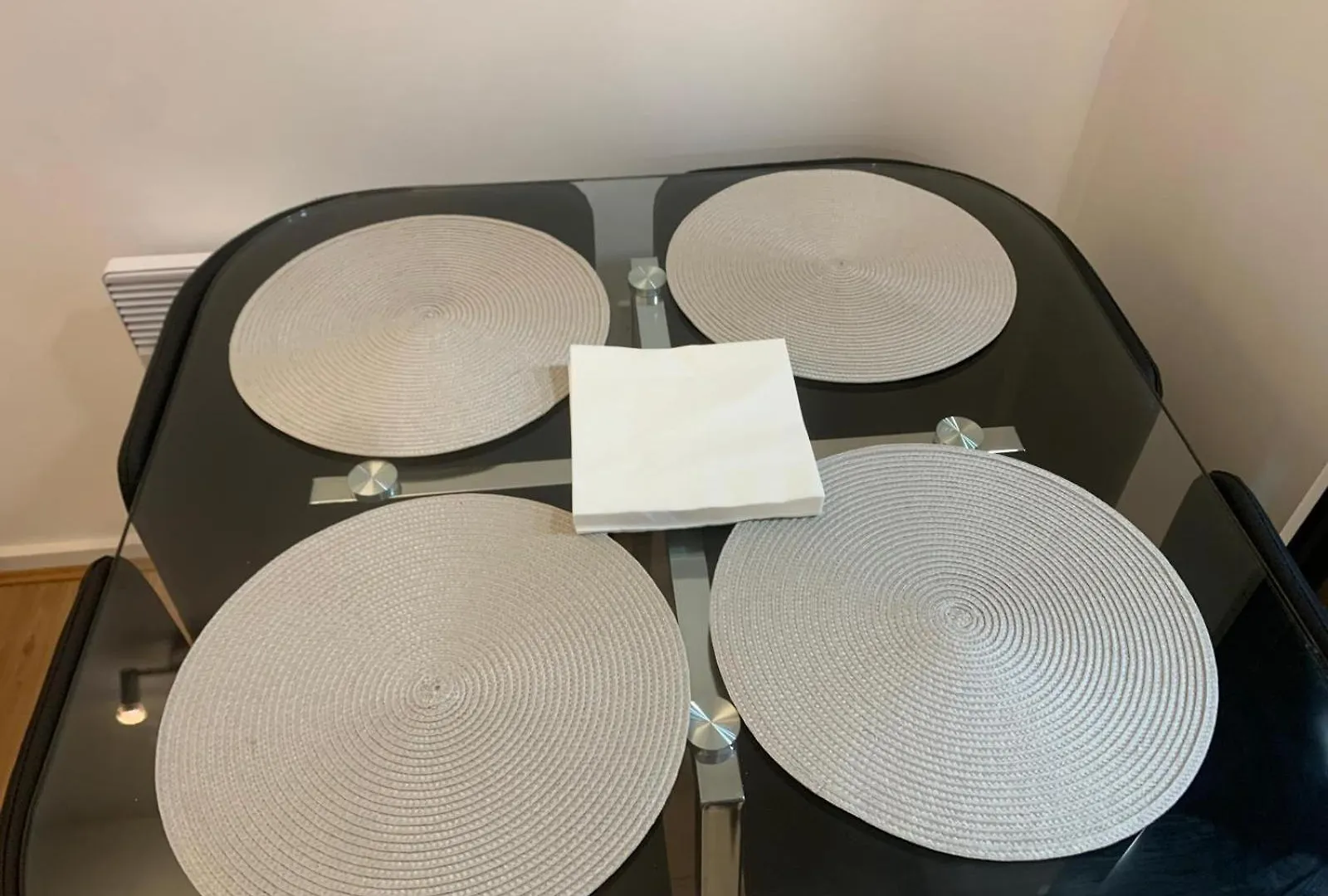 Cozy Entire 1 Bed Flat No Parties No Events, Free Onsite Parking Apartamento Barking  0*, Barking (Greater London)